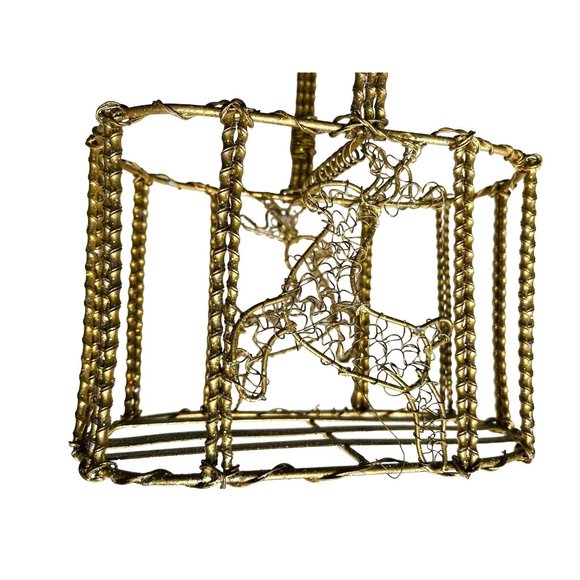 Christmas Basket Wire Reindeer Design Glittering Gold Tone Metal 13" x 9" x 5" - Picture 3 of 7